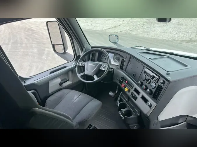 2020 Freightliner Cascadia