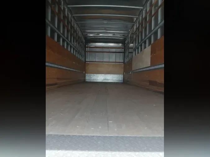 2016 FREIGHTLINER/MERCEDES M2 106