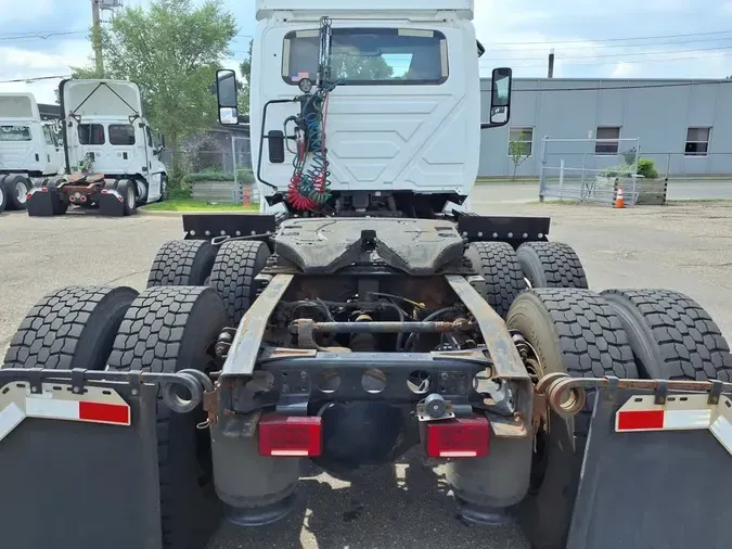 2019 NAVISTAR INTERNATIONAL LT625 DAYCAB T/A