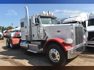 2013 PETERBILT 388