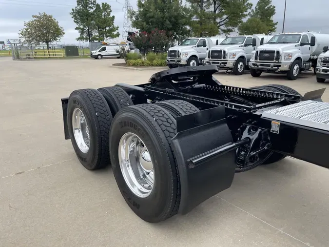 2023 Peterbilt 579