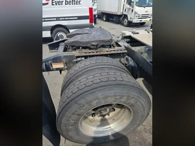 2019 FREIGHTLINER/MERCEDES CASCADIA 125