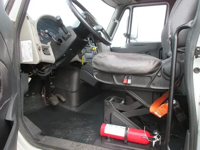 2016 INTERNATIONAL 4300