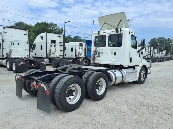 2019 FREIGHTLINER NEW CASCADIA PX12664