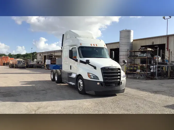 2020 Freightliner Cascadiadf1fc2eda9fa6daca6c08b0d6e64f5e2