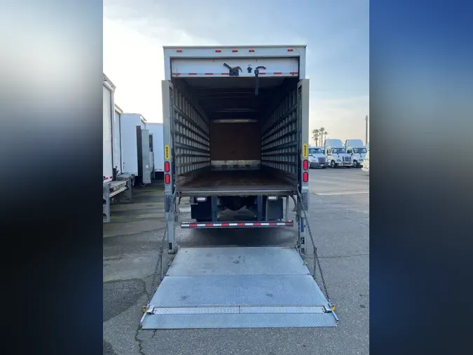 2019 FREIGHTLINER/MERCEDES M2 106df1fea92dcd3ee1d3cf4fa6f15fe1d71