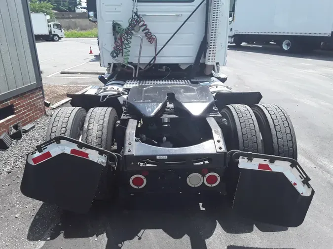 2016 VOLVO VNL42TRACTOR