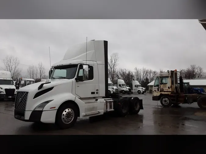 2019 Volvo VNL300