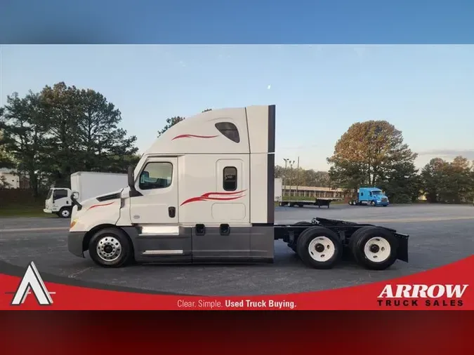 2021 FREIGHTLINER CA126