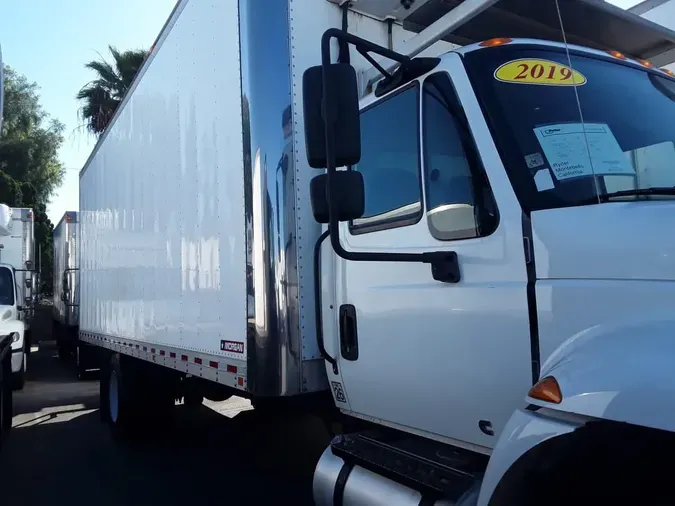2019 NAVISTAR INTERNATIONAL 4300