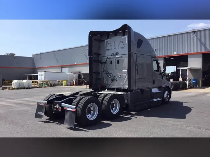 2025 Freightliner Cascadia 126