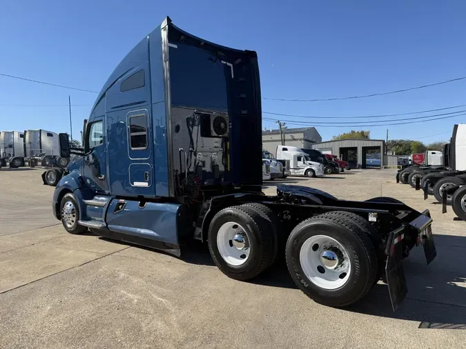 2022 Kenworth T680