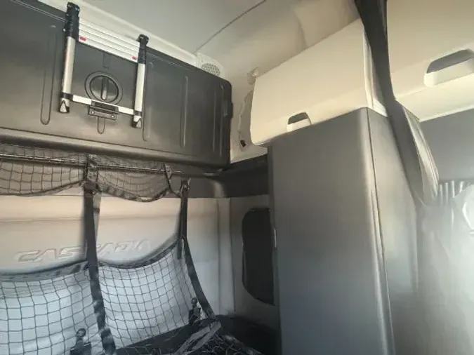 2020 Freightliner New Cascadia 126