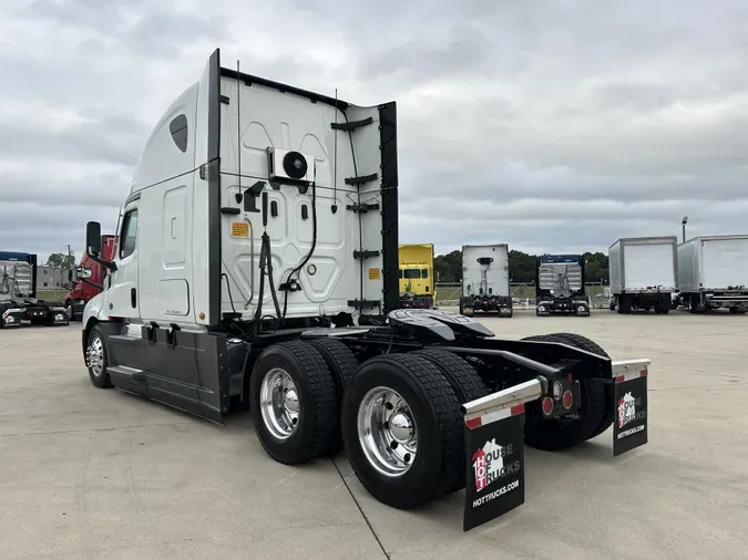 2020 Freightliner Cascadia