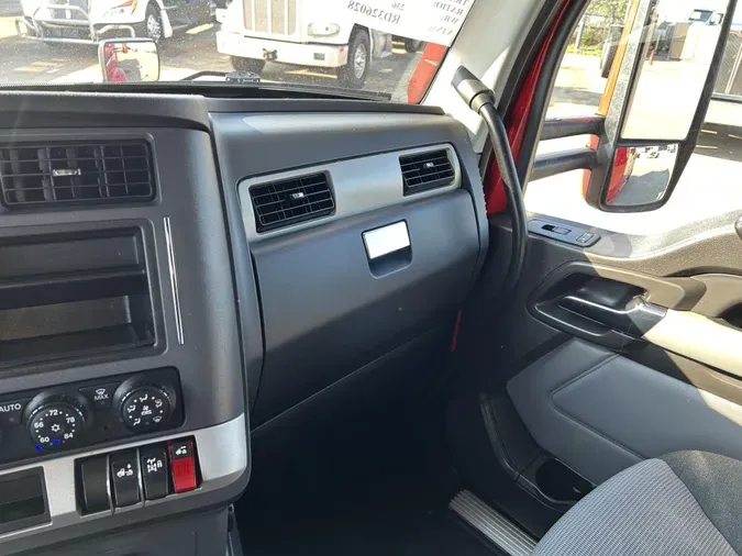 2024 Kenworth T680
