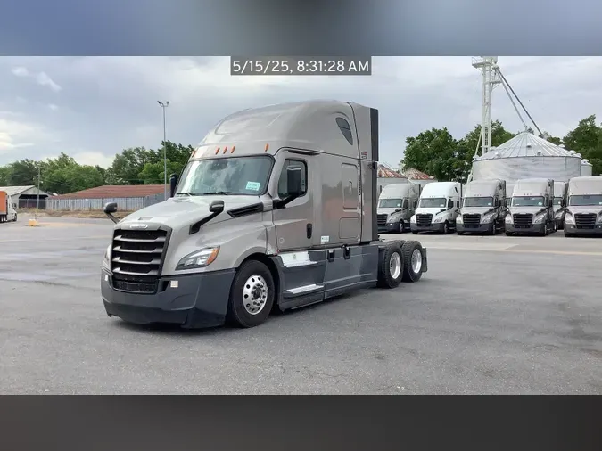 2021 Freightliner Cascadia