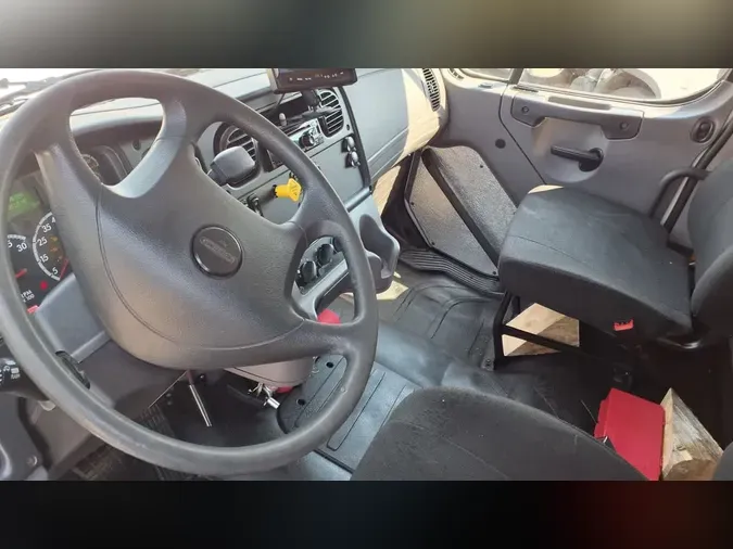 2018 FREIGHTLINER/MERCEDES M2 106