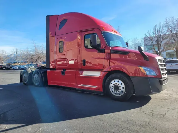 2022 Freightliner Cascadia