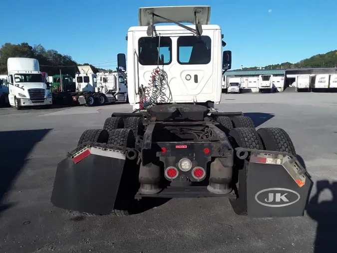 2019 FREIGHTLINER/MERCEDES CASCADIA 125df44d44c255b281772f32e1f22b82648