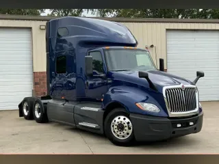 2022 INT LT625 6x4