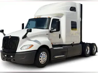2022 International LT625