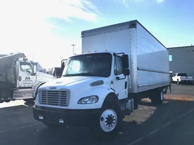 2018 Freightliner Business Class M2 106