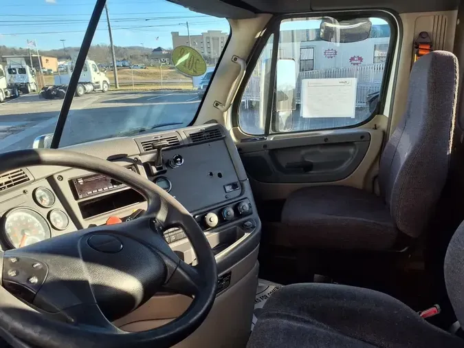 2018 FREIGHTLINER/MERCEDES CASCADIA 113