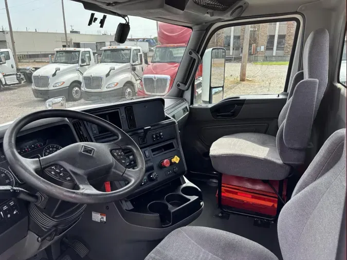 2021 International LT625