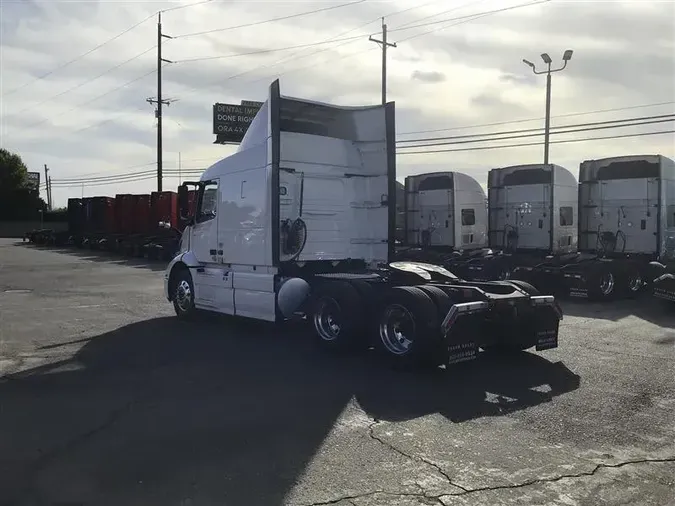 2021 VOLVO VNR64T640df53631c10f91f2f2e3ef5752b519eb6