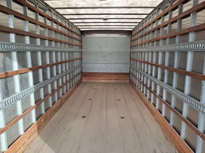 2019 FREIGHTLINER/MERCEDES M2 106