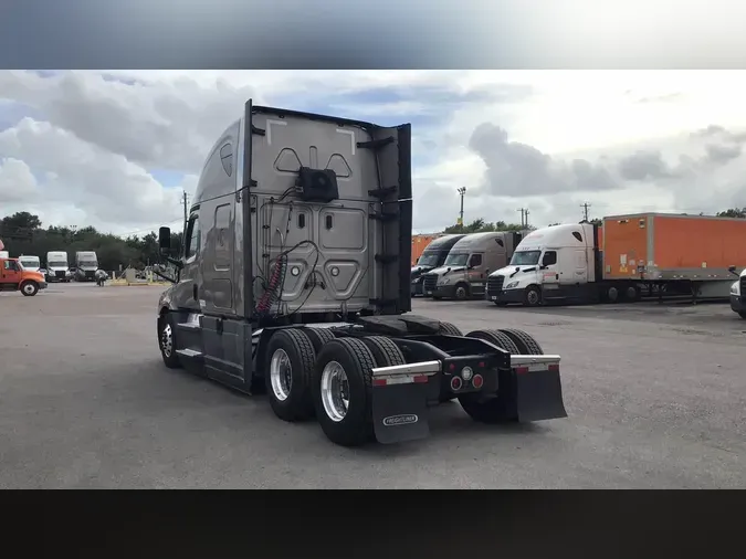 2023 Freightliner Cascadia 126df593154204b94d5c91692ff757cc16c