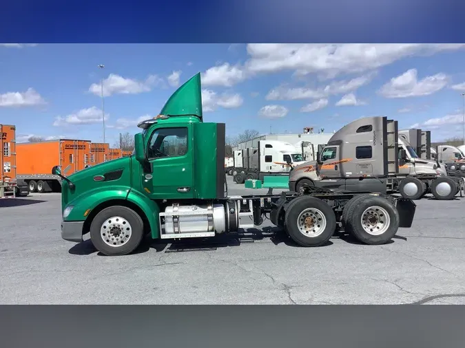 2021 Peterbilt 579df5a5f42fd6b8a9762c2abd8ff2ee336