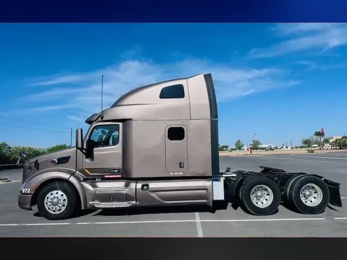 2022 Peterbilt 579df5c81a7e9d045d28a789b6a6fa3939f