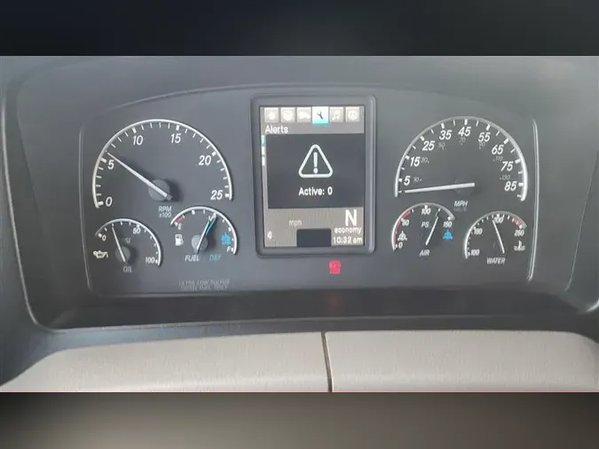 2019 FREIGHTLINER CA126