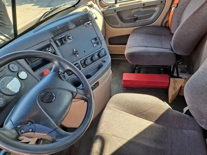 2020 FREIGHTLINER/MERCEDES CASCADIA 125df5cde29cf3280e1de85646e0f2f412d