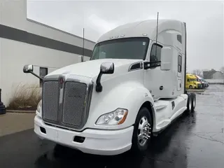 2021 KENWORTH T680