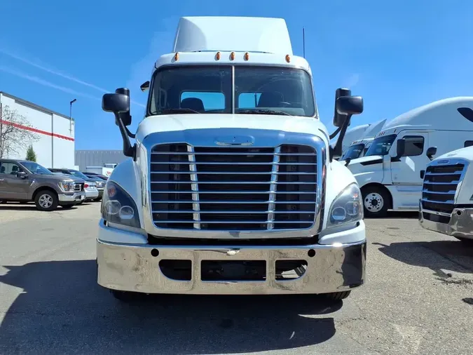 2017 FREIGHTLINER/MERCEDES CASCADIA 125df5eaa50051fe6d7dd9344994a5d8496