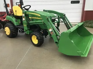 2008 John Deere 2305