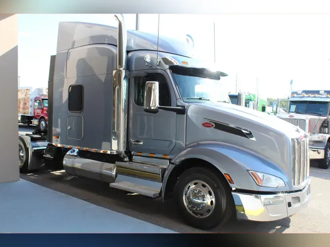 2023 Peterbilt 579