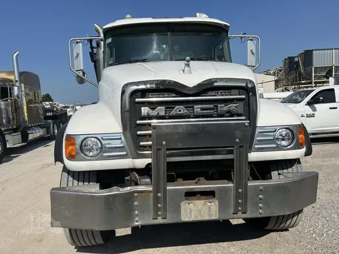 2006 MACK GRANITE CV713