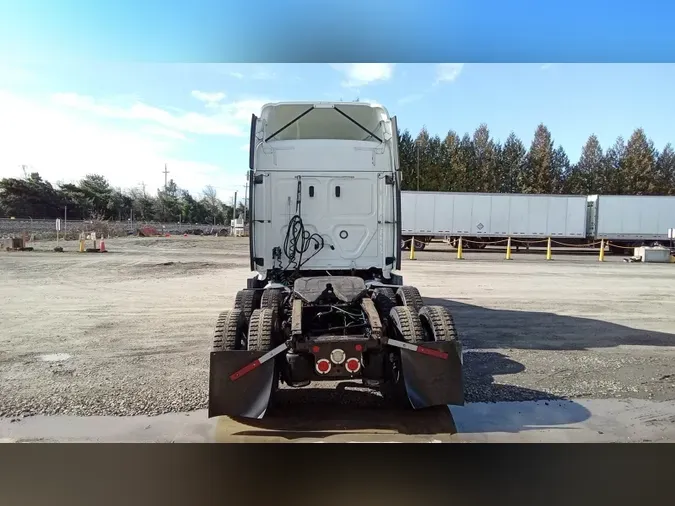 2021 Freightliner Cascadia 126df6215edacbface84a43d9d5fb6108c4