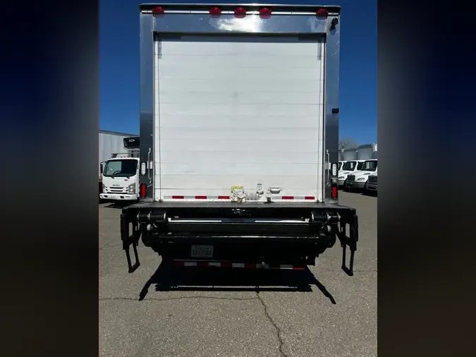 2016 FREIGHTLINER/MERCEDES M2 106