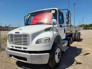 2017 FREIGHTLINER/MERCEDES M2 106