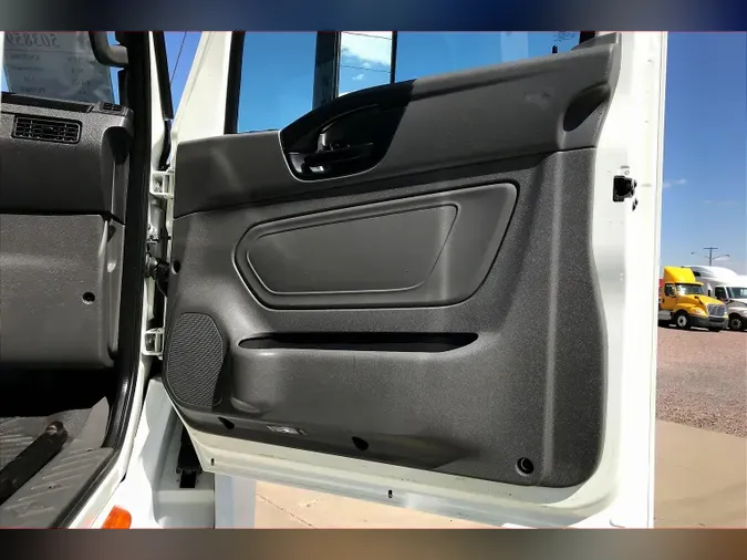 2019 INT LT625 6x4