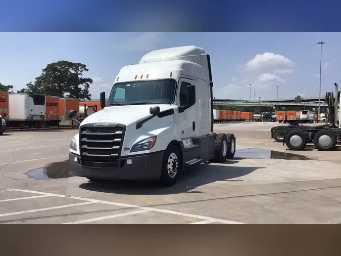 2020 Freightliner Cascadia