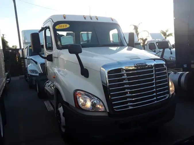 2018 FREIGHTLINER/MERCEDES CASCADIA 125df6d2eee5ae4bea68931299116301d29
