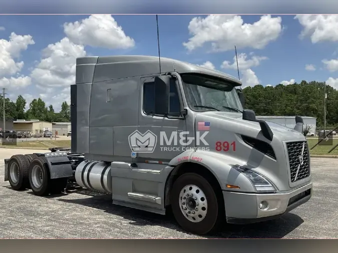 2026 VOLVO VNR64T640