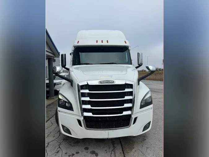 2023 FREIGHTLINER Cascadia 126