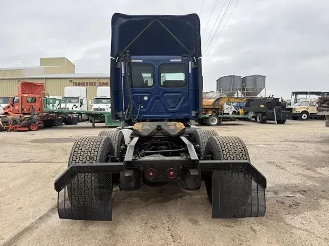 2021 FREIGHTLINER CASCADIA 116
