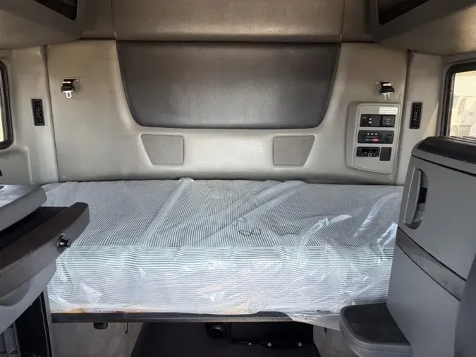 2023 International LT625df6fe191bd4e54a391189fcdc81cdd71